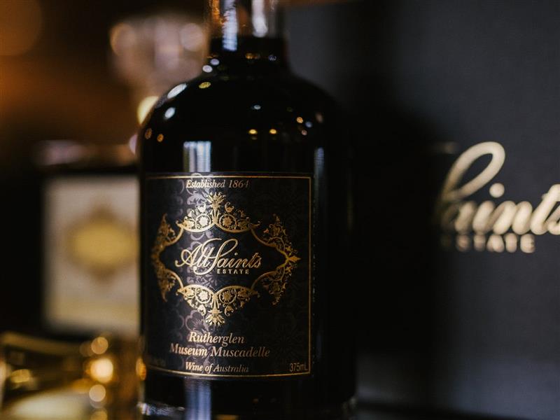 Enjoy a unique experience of tasting 4 different ages of muscat