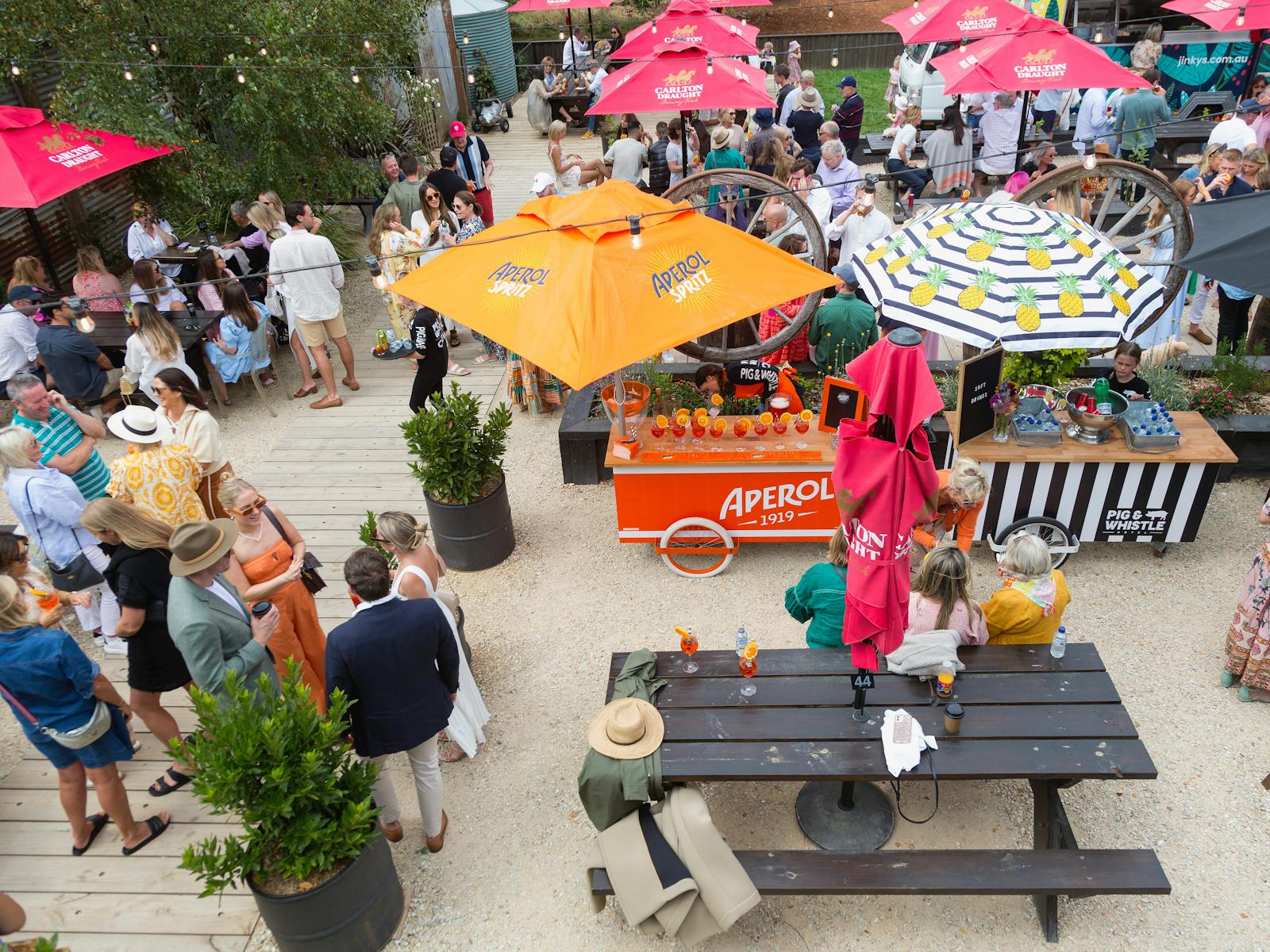 Pig and Whistle Hotel