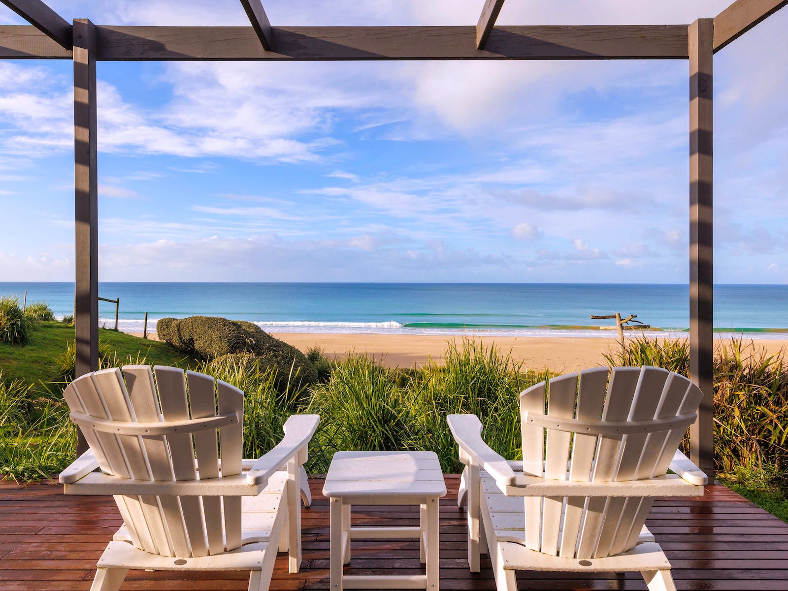Beachfront Villa - front deck overlooking the beach