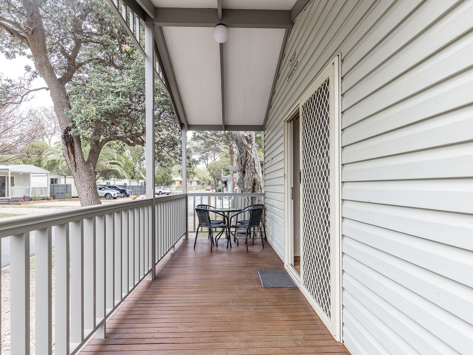 Plover Cabin | Balcony