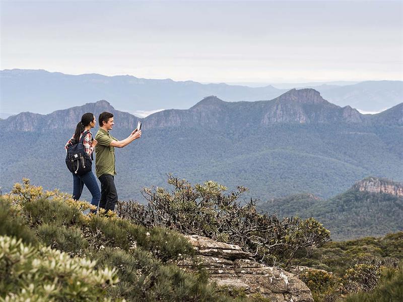 Aboriginal guided hike on Mount William, Grampians, Victoria, Australia