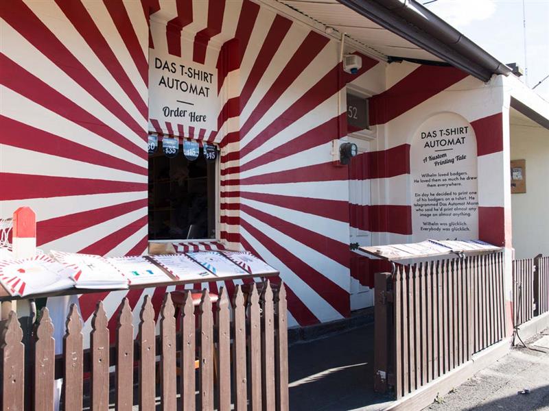 Das T-Shirt Automat, Fitzroy, Melbourne, Victoria, Australia